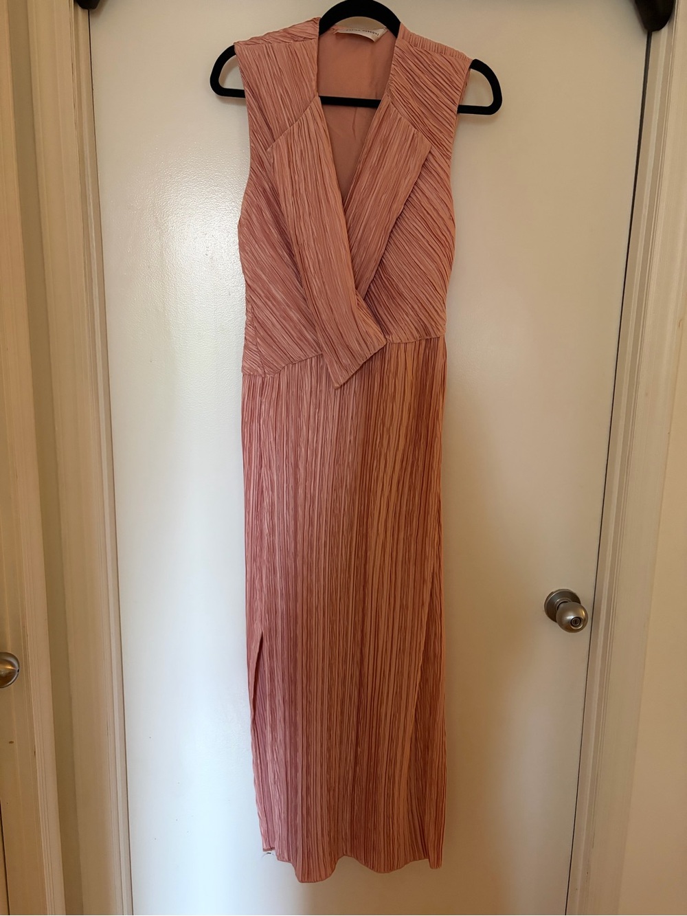 Sleeveless Pleated V-Neck Maxi Dress